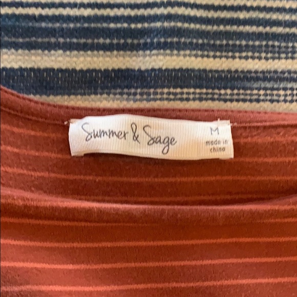 Summer & Sage Bell sleeve dress - Picture 3 of 5